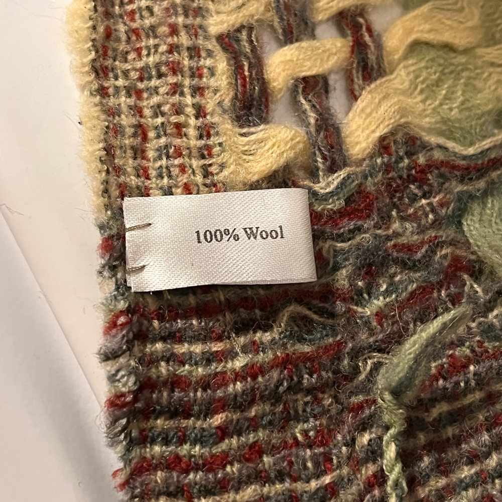 Suantrai of Ireland Unique StylishWoven 100% Wool Neck Scarf, Women’s, Green - Picture 3 of 4